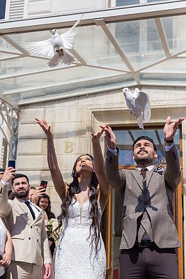 Photographe mariage - lâcher de colombes