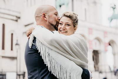 Séance photo de couple à Montmartre