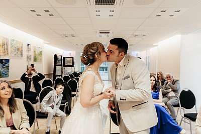 Le baiser des mariés