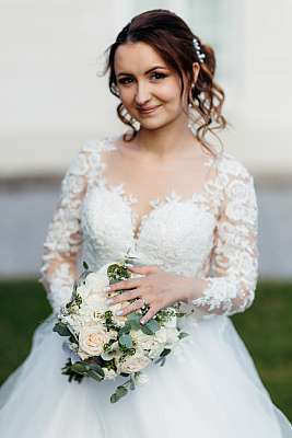 La mariée et son bouquet