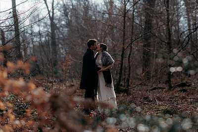 Photo de couple dans la forêt de Fontainebleau en Seine-et-Marne 77