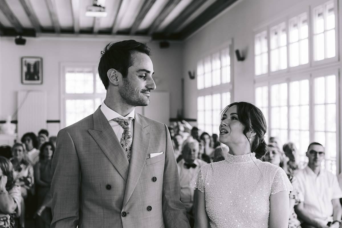 La mariée dit un grand "oui" à la mairie de Vernouillet dans les Yvelines
