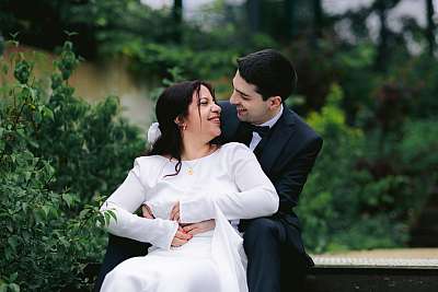 Le couple trempé mais tout sourire