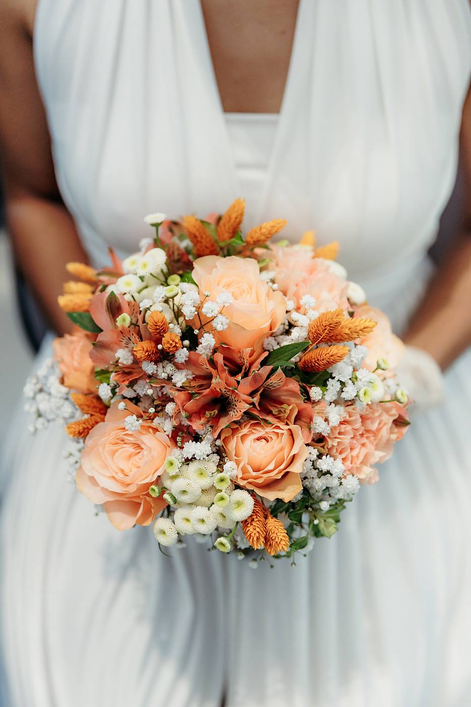 La mariée et son bouquet