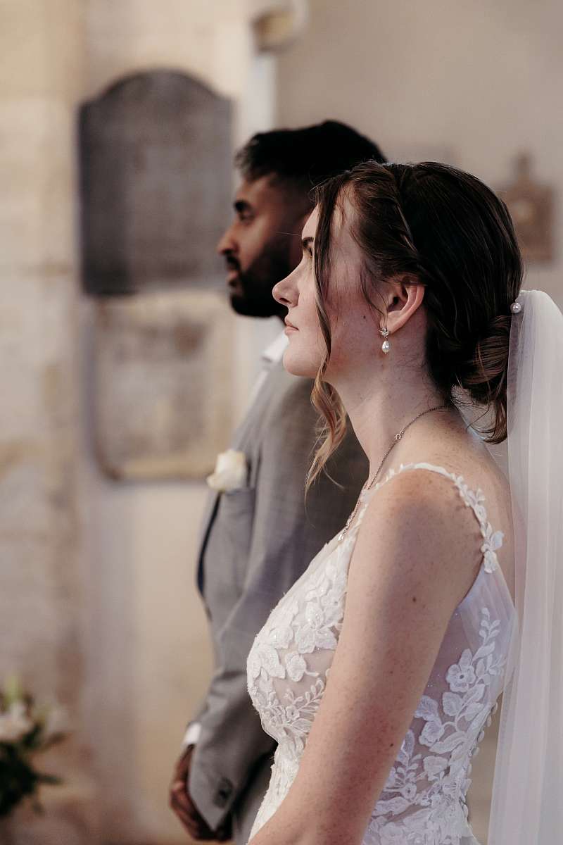 Lés durant la cérémonie à l'église Saint-Sulpice