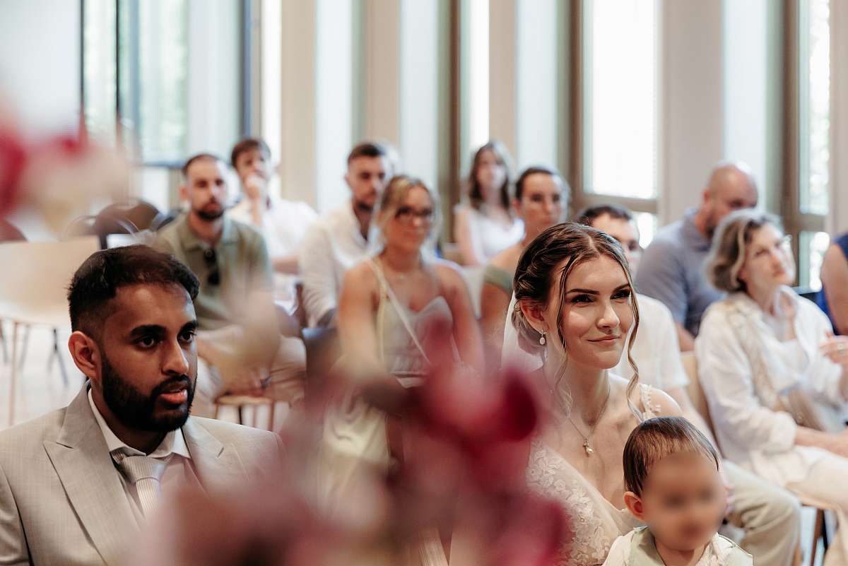 Les mariés durant la cérémonie