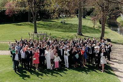 Photo de groupe dans le jardin du manoir des Foulons