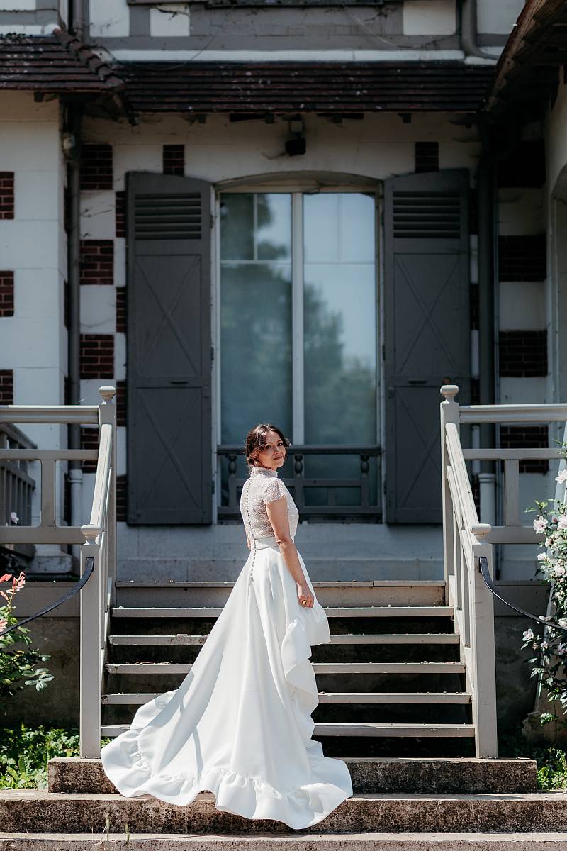 Portrait de la mariée et de sa robe