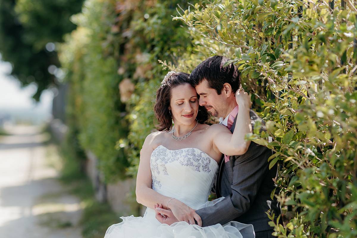 Photo de couple romantique sous une belle lumière dans les Yvelines