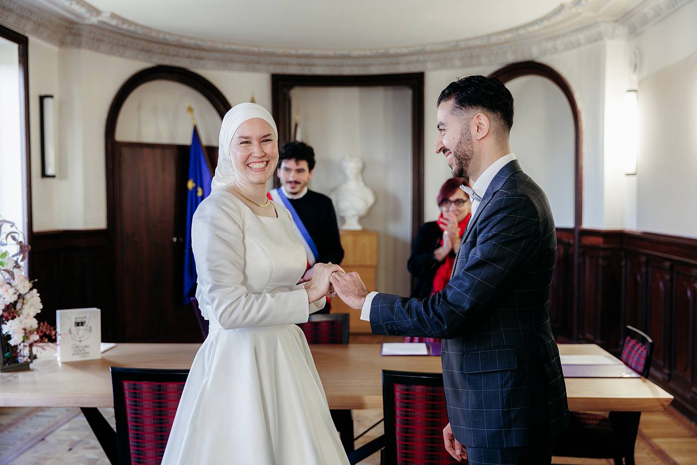 Les alliances sont échangées