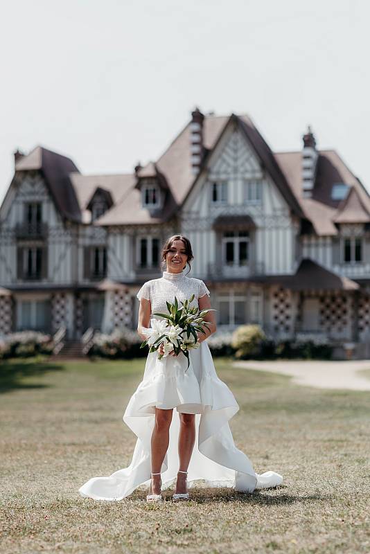 La mariée et son bouquet