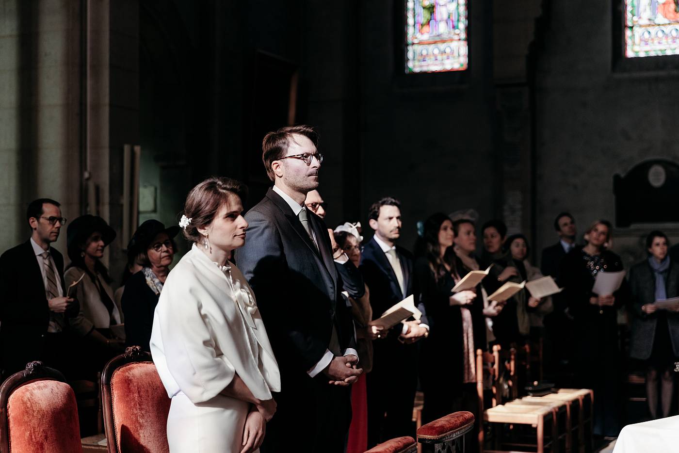 Les mariés à l'église de Rambouillet durant la cérémonie religieuse