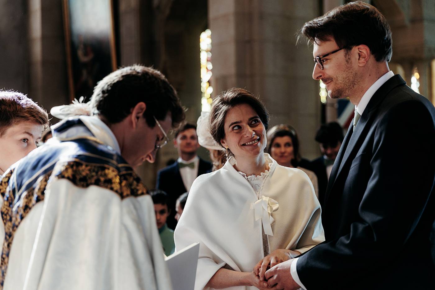 Regard complice des mariés