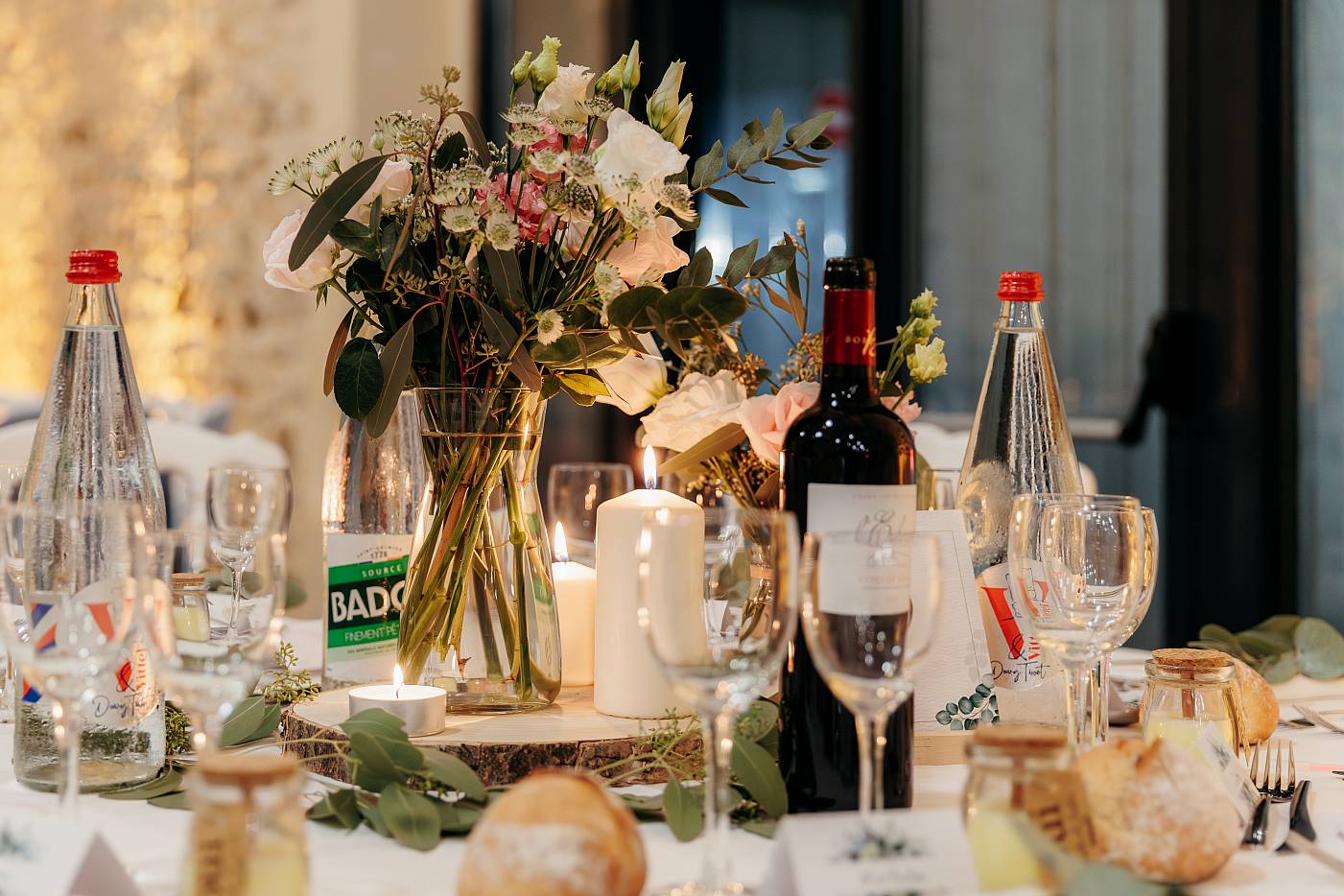 Les tables joliment décorées