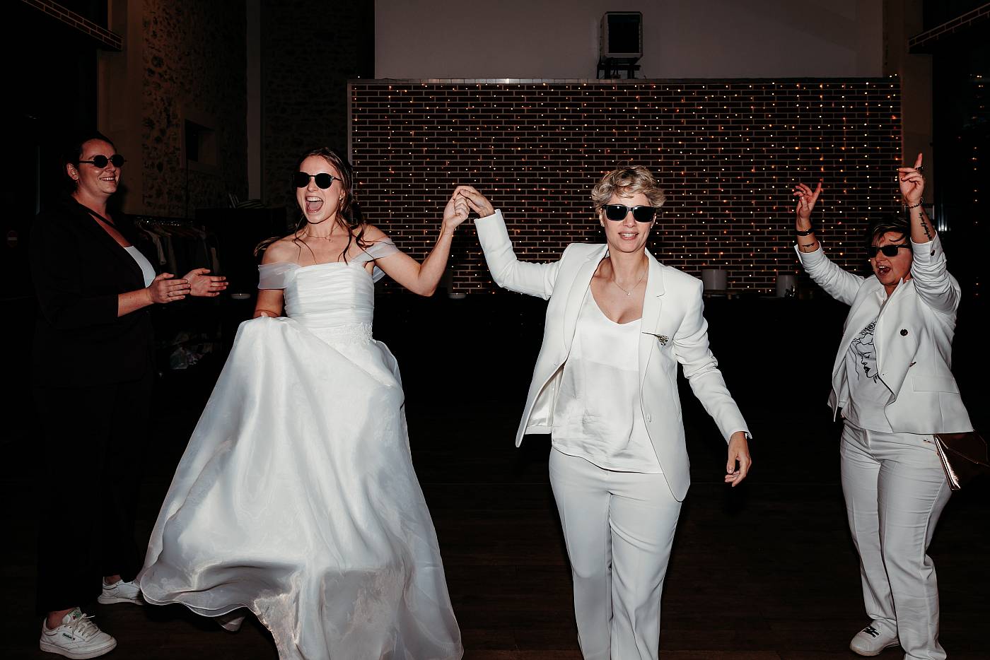 Les mariées font leur entrée en scène