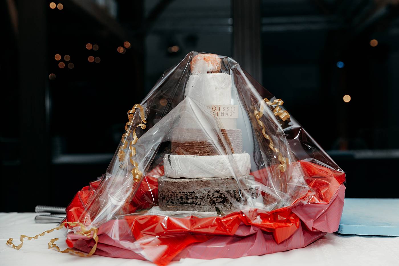 Pièce montée le fromage pour conclure le repas