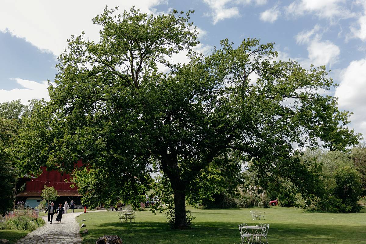 Les jardins de la ferme du prieuré de Rennemoulin.