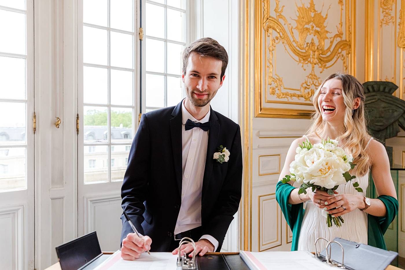 Le mariés signe les registres