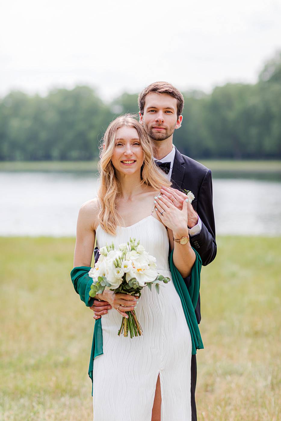 Photo de couple à la pièce d'eau des suisses à Versailles