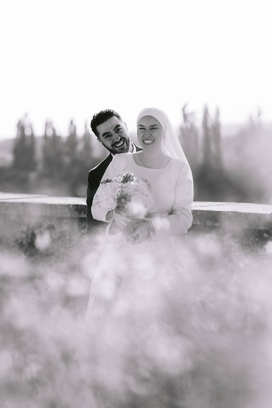 Le sourire des mariés au parc du château du prieuré de Conflans-Sainte-Honorine