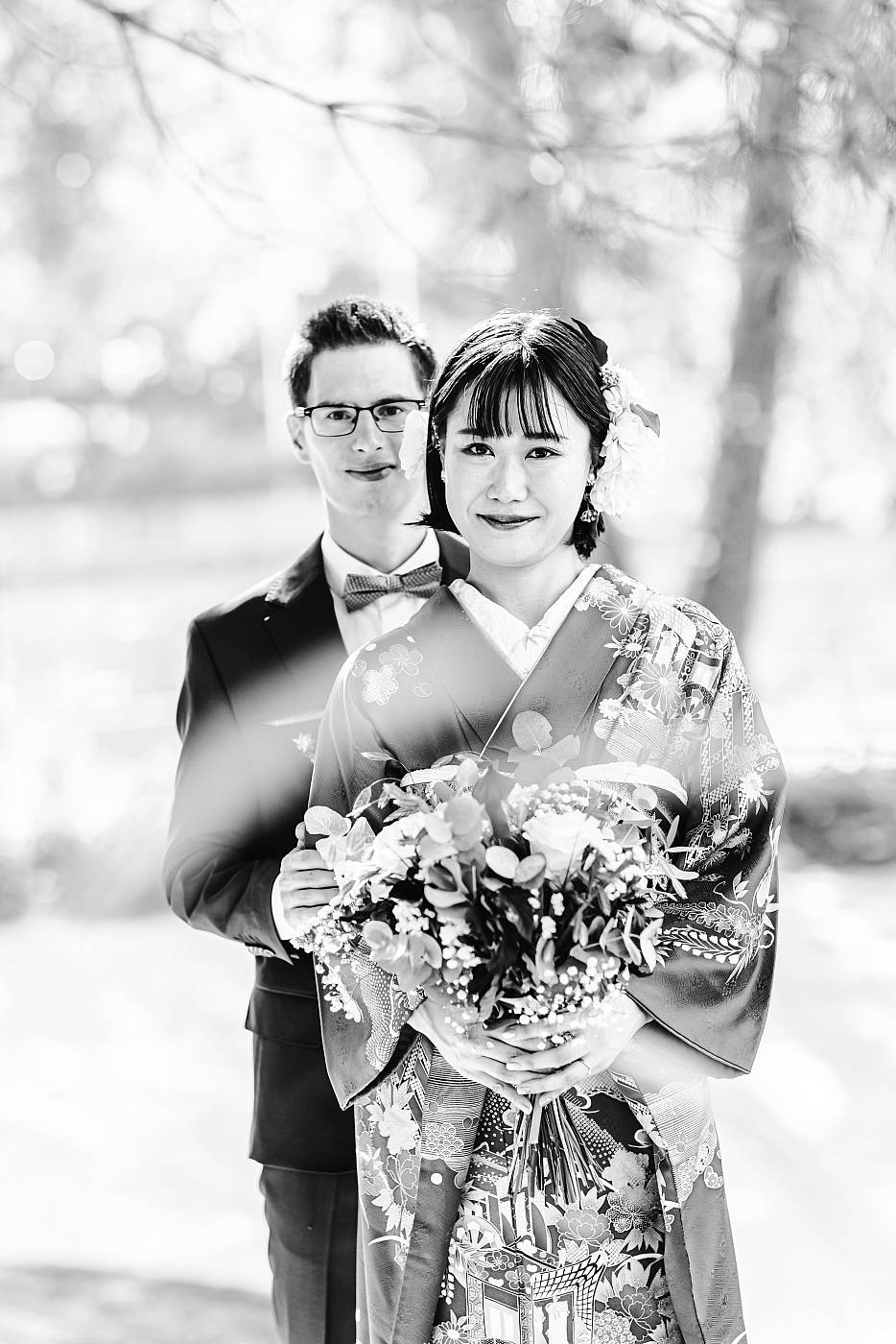 Pause formelle des mariés à l'île des impressionnistes