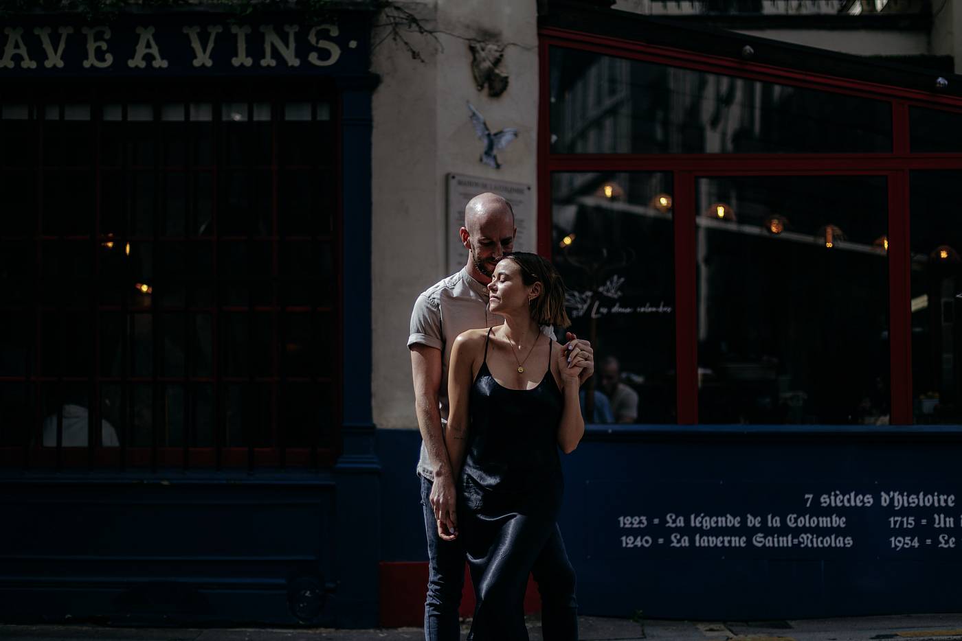 Le couple pose pour Gabe McClintock à Paris