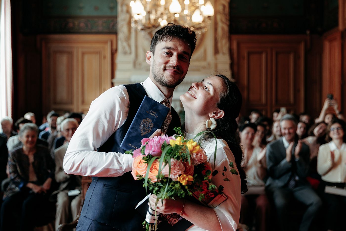 Les mariés et le livret de famille