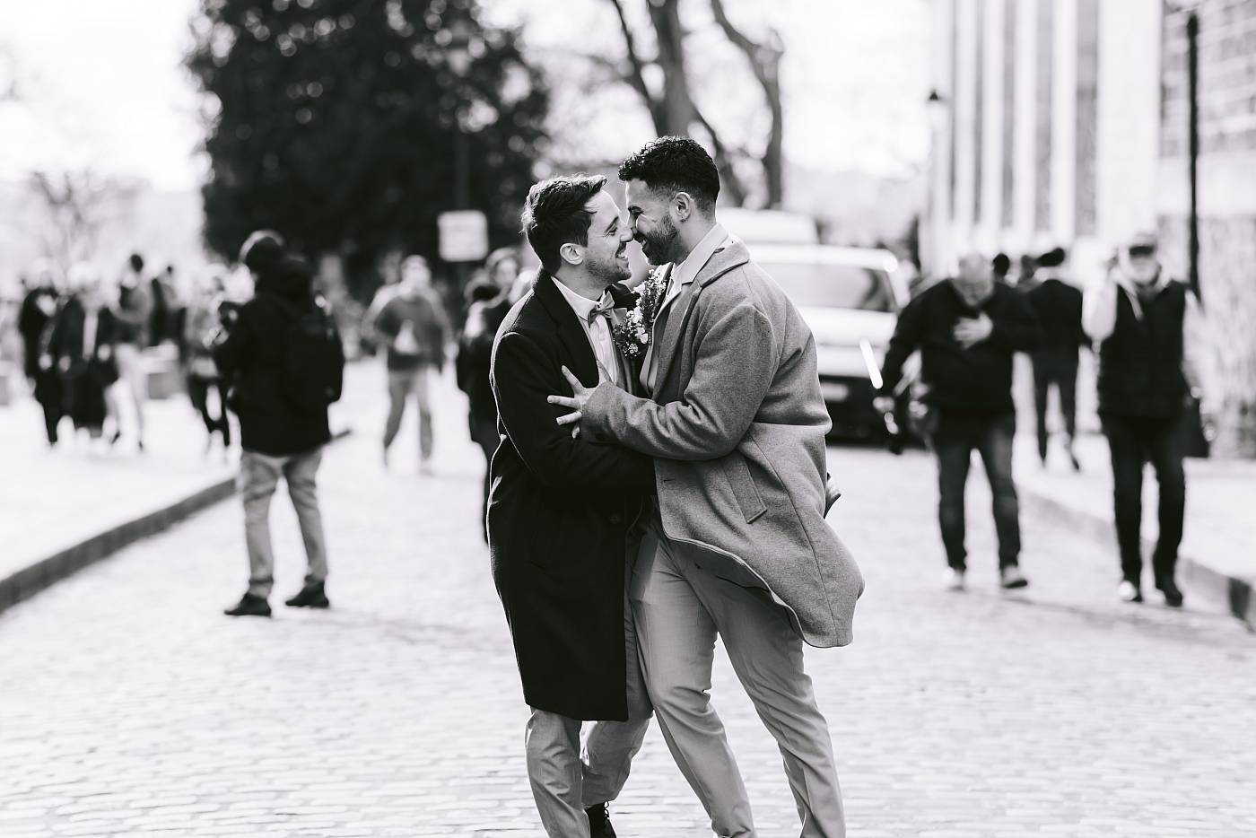 Pour rire et complicité dans les rues de Montmartre