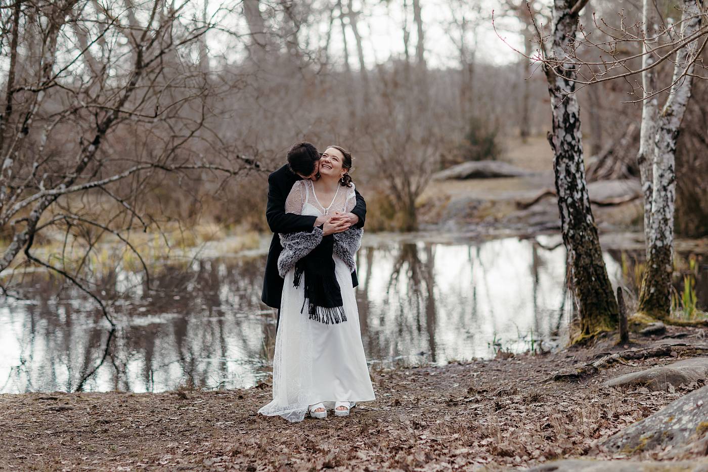 Le jeu des bisous à la mare au fées dans la forêt de Fontainebleau