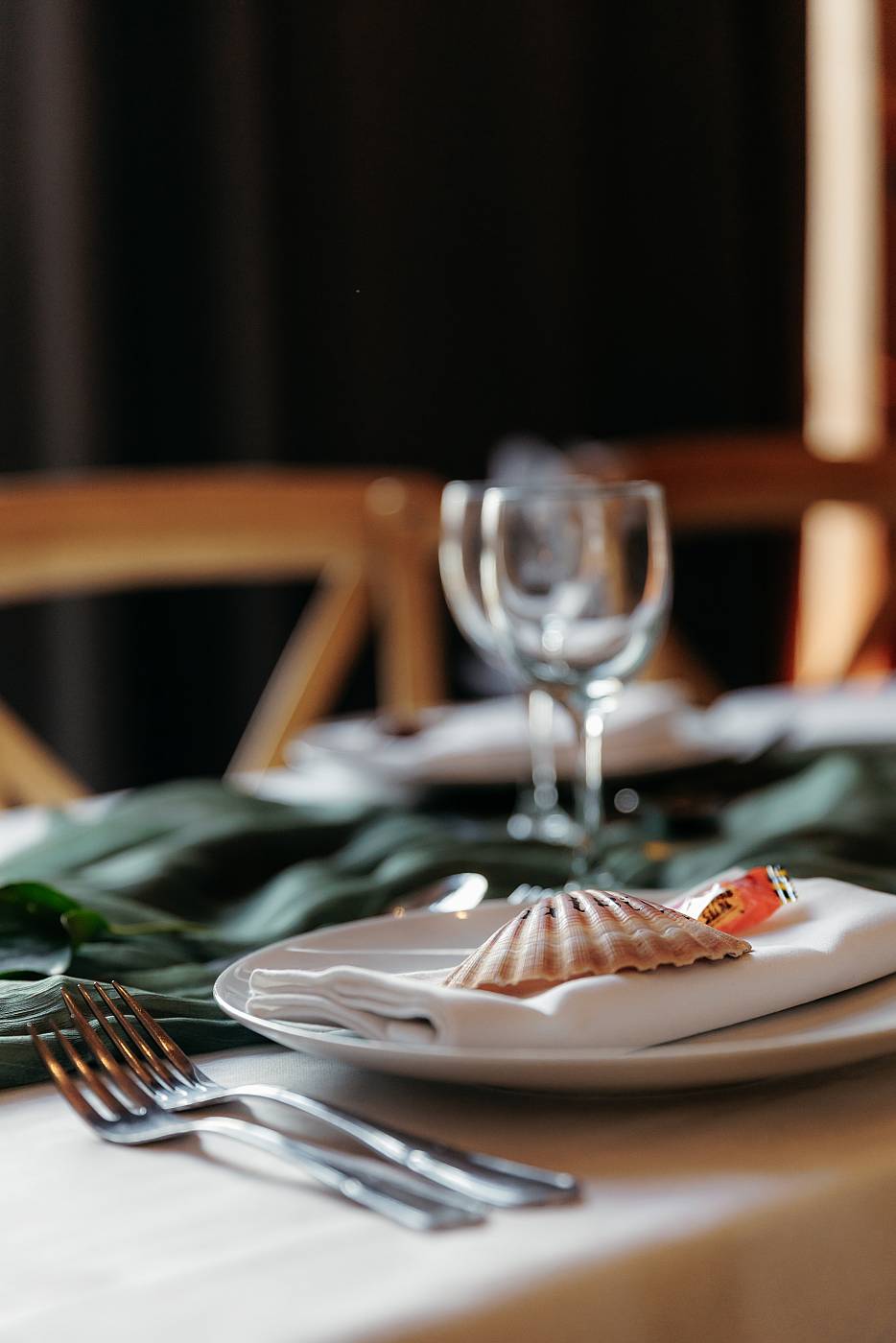 Les décorations de la table de réception