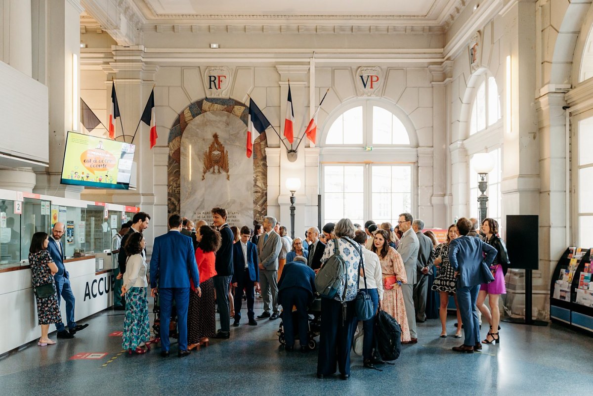 Les invités dans la mairie du 18ème