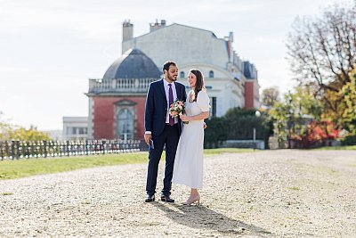 Photo de mariage dans le parc de Saint-Germain-en-Laye