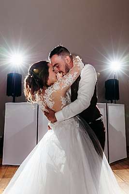 Première danse avec les mariés en pleine forme
